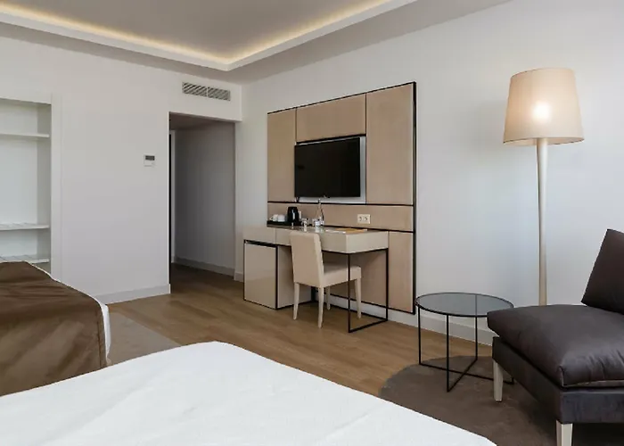 Отель Jupiter 5*